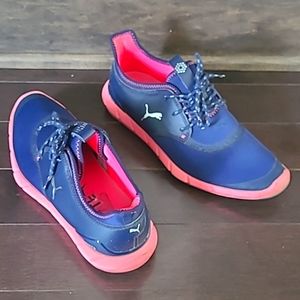 Puma ladies golf shoes. Navy blue with hot pink.